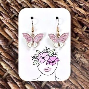 New Pretty Handmade Butterfly Dangle Earrings 🦋 (Version O) 🦋 (1.5" l x 1" w)